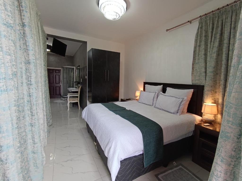 Presidential Room at Manasseh Guest House
